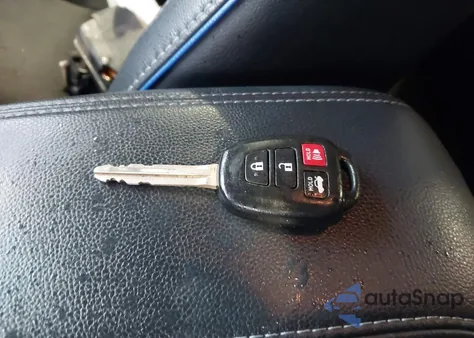 2018 Toyota Corolla Se from USA, damaged, VIN 2T1BURHE1JC016118